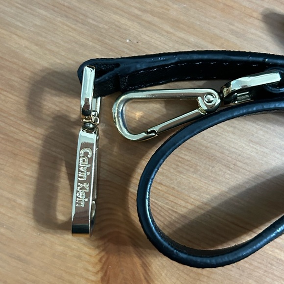 Calvin Klein saffiano leather satchel purse with removable shoulder strap - Picture 14 of 14